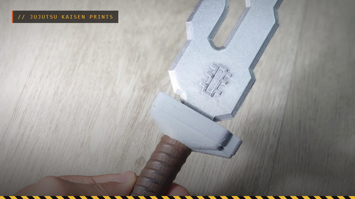 A hand holding a 3D printed Inverted Spear of Heaven from Jujutsu Kaisen, by Sebastián Gómez
