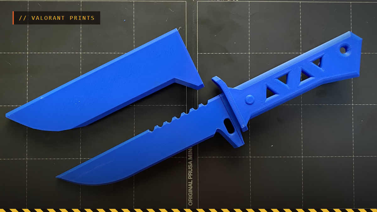 A 3D printed Valorant XenoHunter knife and its sheath in blue, by Nadav Bukhin